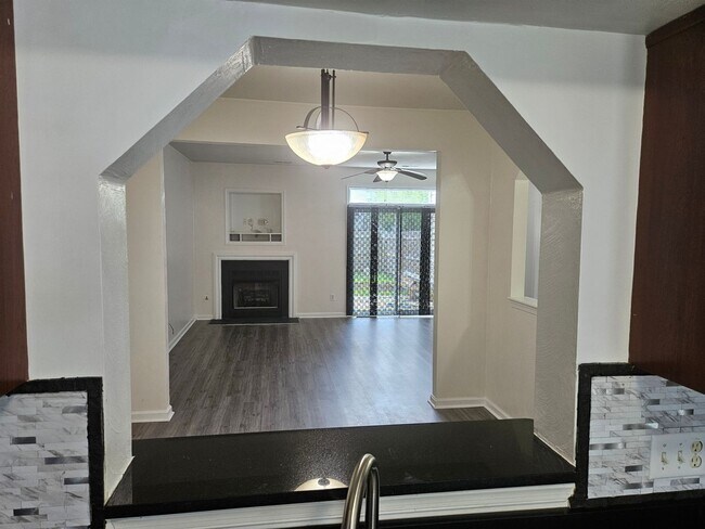 Building Photo - 13 Tidal Ct