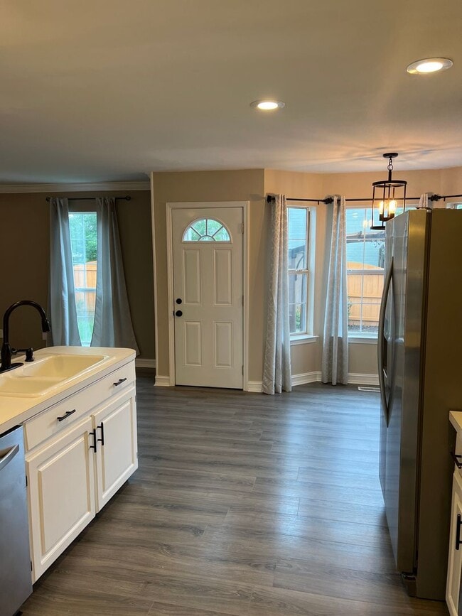 Building Photo - ***Coming Soon***East Brainerd