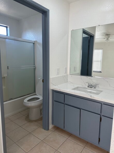 Building Photo - 3661 La Mancha Pl