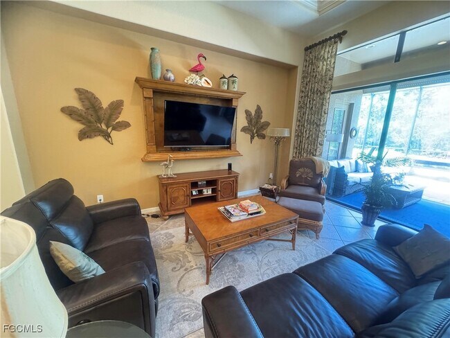 Building Photo - 8661 Mercado Ct