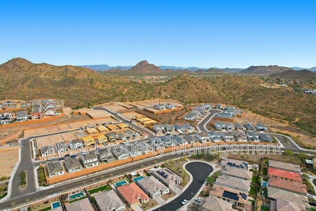 Building Photo - 6922 W Buckhorn Trail