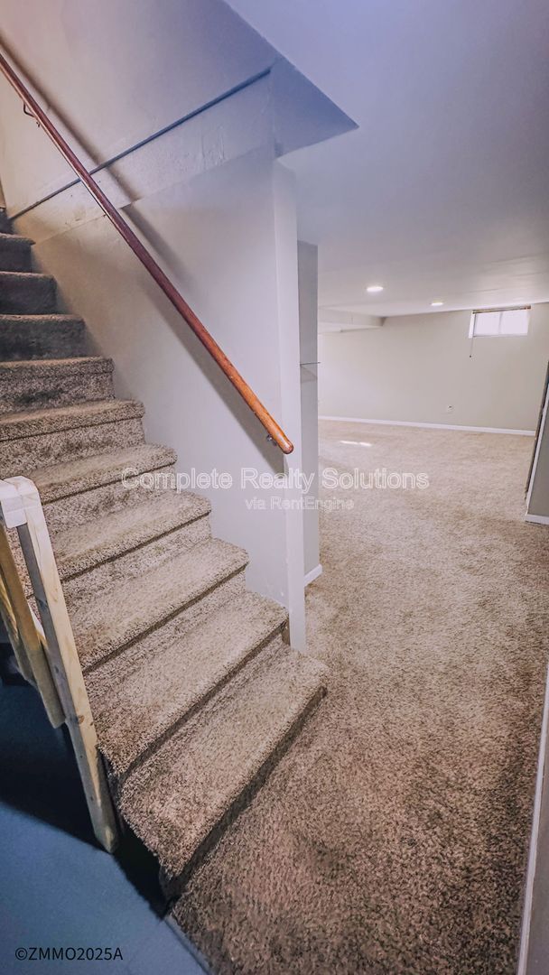 Building Photo - 10200 Tappan Dr