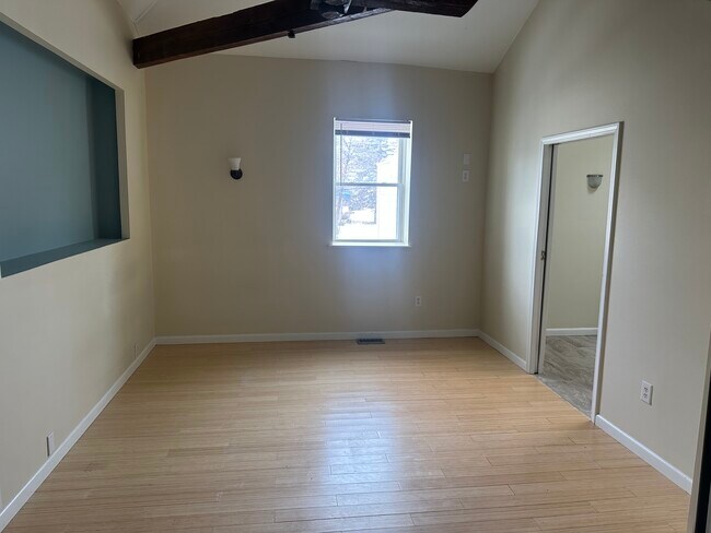 Building Photo - 44 Broadway