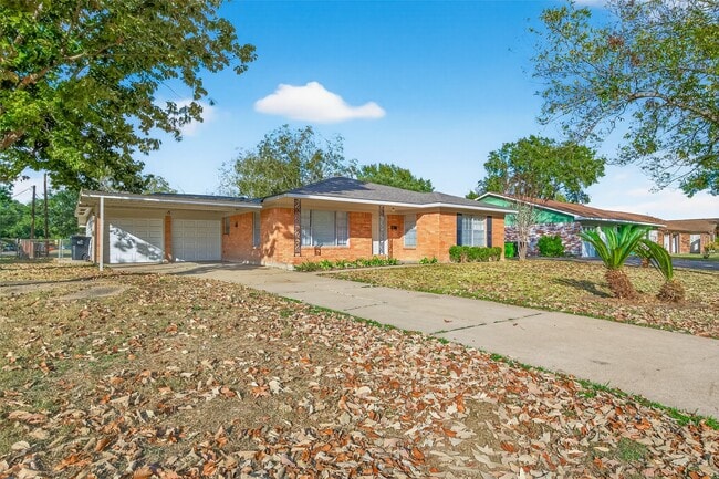 Building Photo - 1411 Mimosa Ln