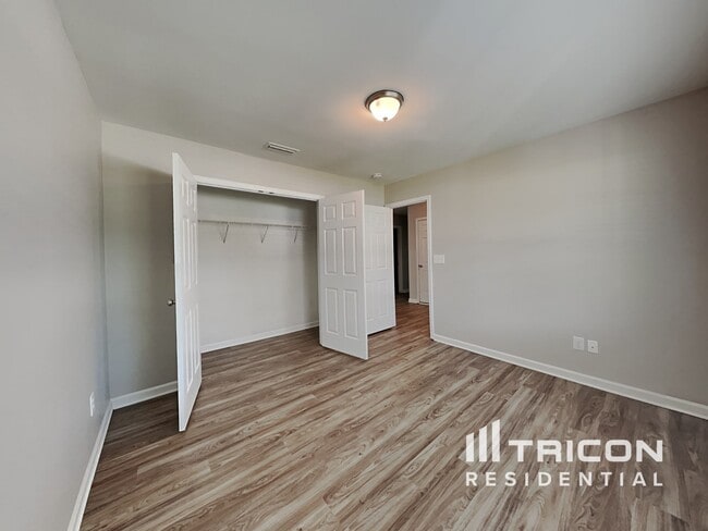 Building Photo - 922 Pointe Andrews Drive
