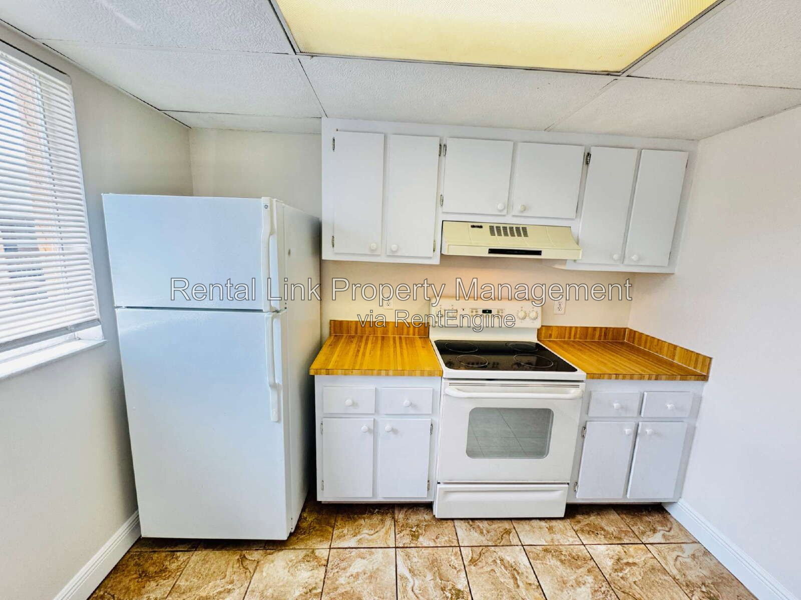 Building Photo - 12664 Kenwood Ln