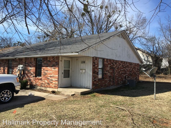 Primary Photo - 2 br, 1 bath Apartment - 125 Hortense