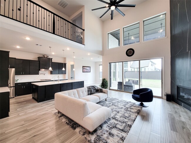 Building Photo - 13806 Friarstone Pointe Dr