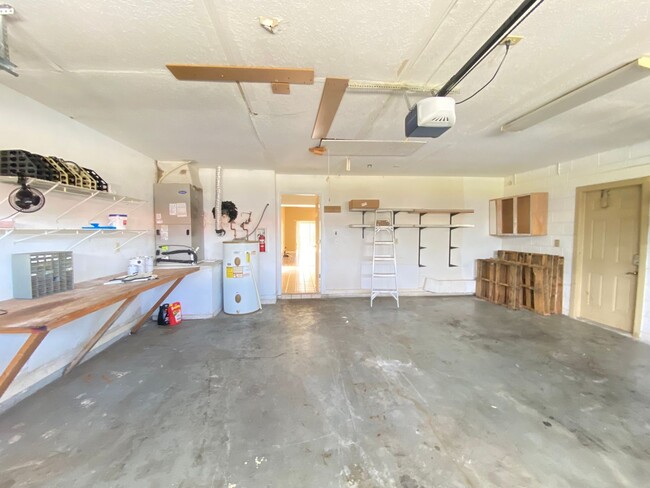 Building Photo - Spacious 3-Bedroom Home with Private Pool ...