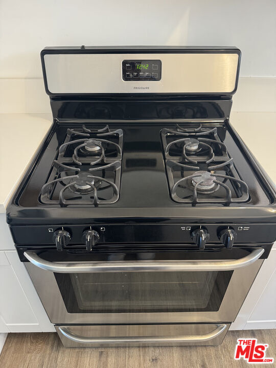 Building Photo - 2560 Venice Blvd.