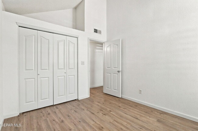 Building Photo - 6728 Dakota Ridge Dr