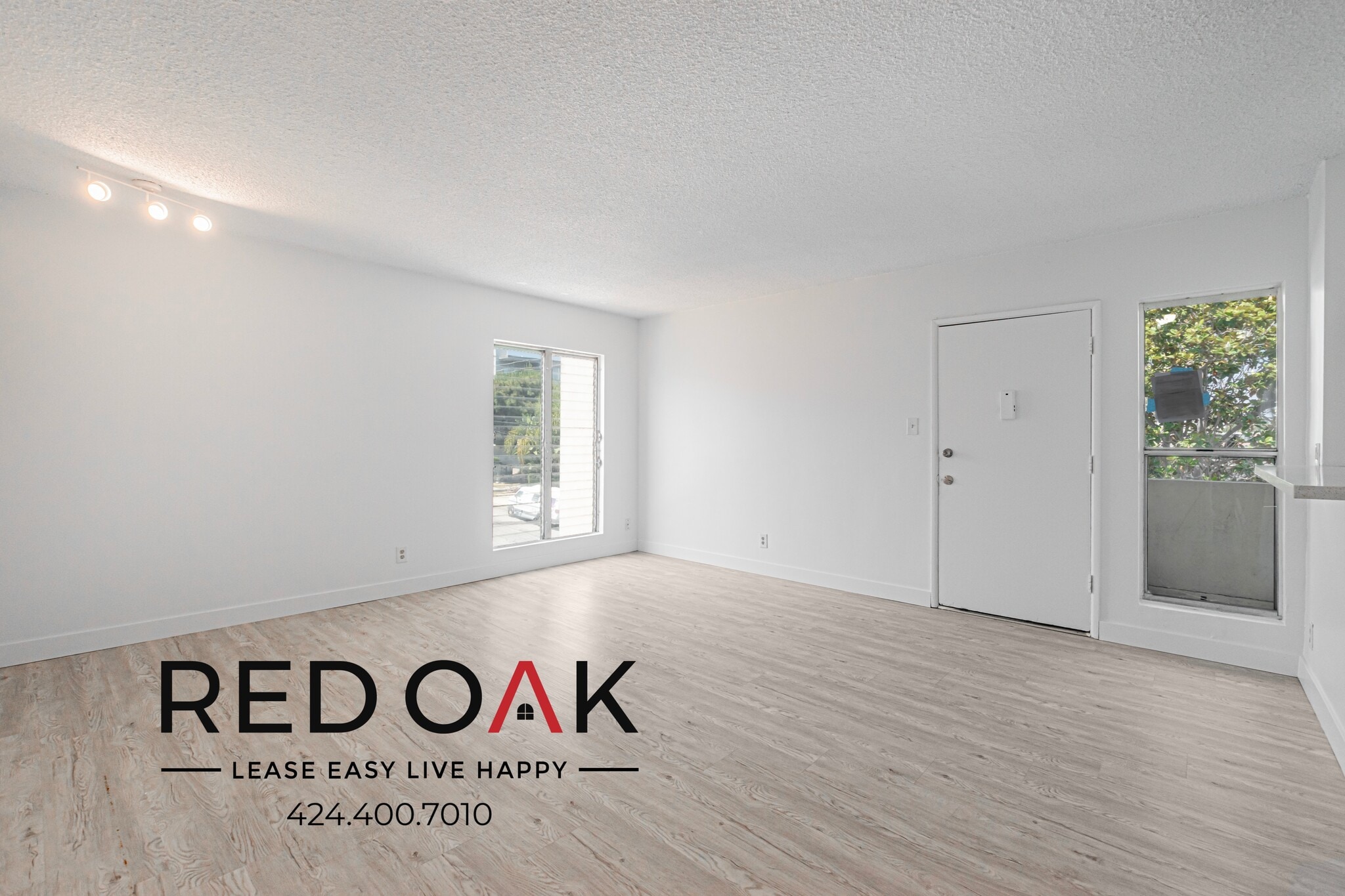Building Photo - 700 Glenway Dr