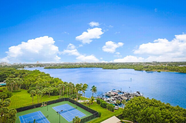 Building Photo - 2121 N Ocean Blvd