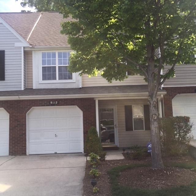 Building Photo - 2 Bedroom Townhome for Rent!