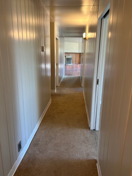 Building Photo - 5819 Black Hawk Dr