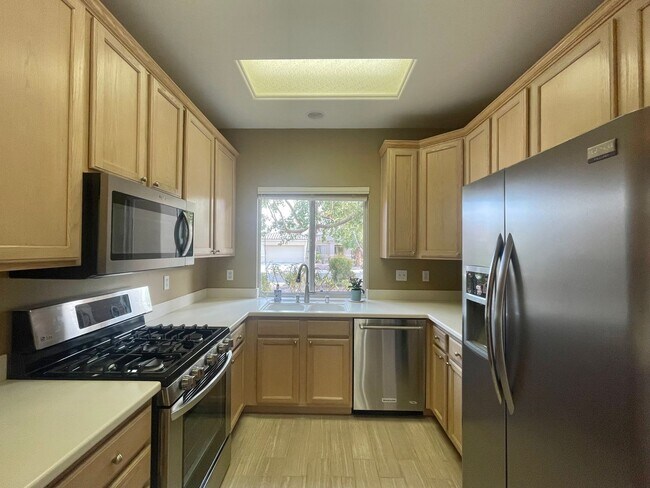 Building Photo - 78294 Bovee Cir