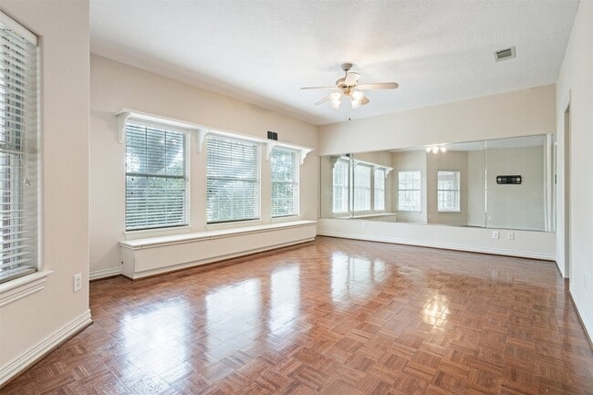 Building Photo - 3311 El Dorado Blvd