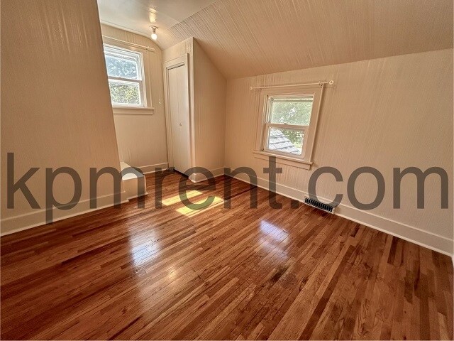 Building Photo - 1206 10th St NW