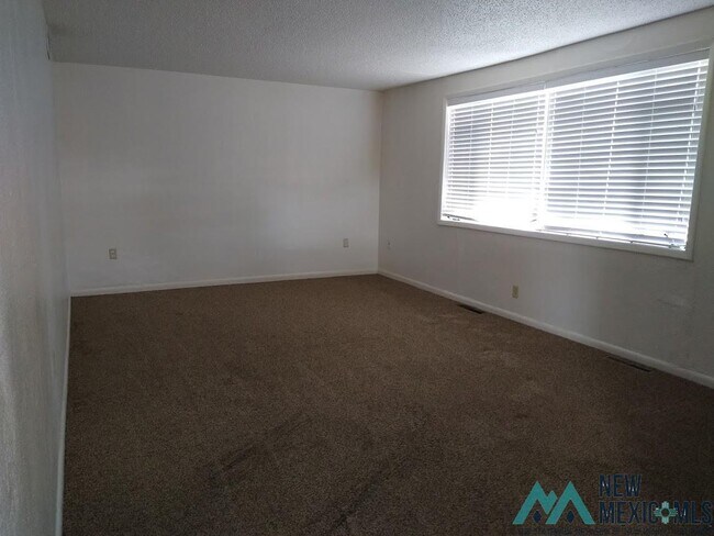 Building Photo - 1822 S Silver Ave