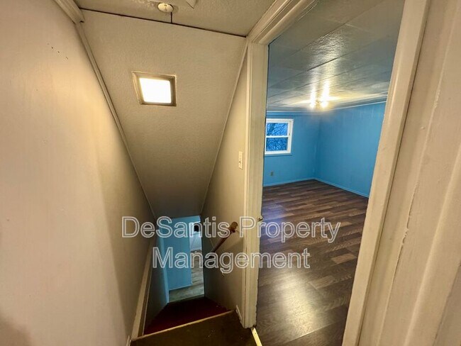 Building Photo - 474 Spang Ave