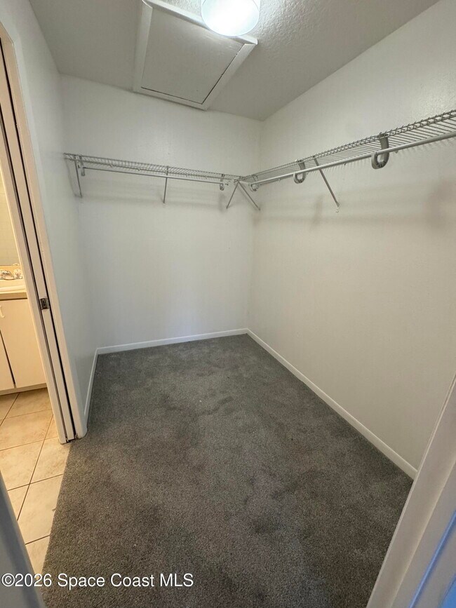 Building Photo - 1790 Rocky Wood Cir