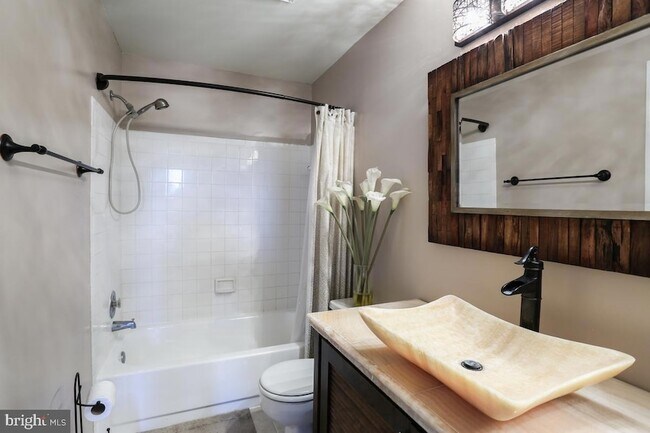 Building Photo - 6316 Over See Ct