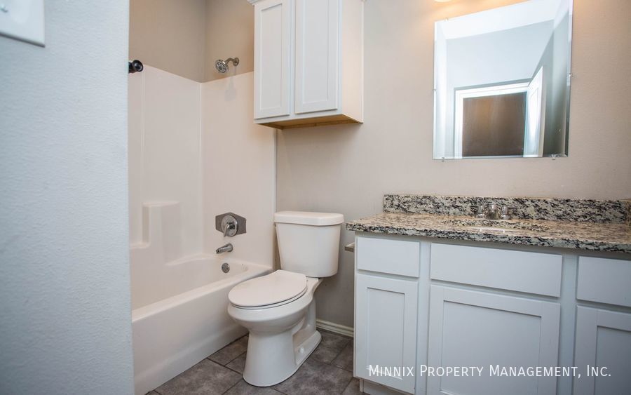 Building Photo - 1713 102nd St