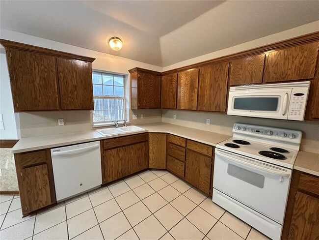 Building Photo - 628 NW 21st St