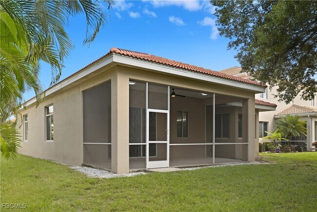 Building Photo - 15560 Laguna Hills Dr