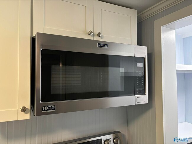 Building Photo - 14286 Williams Rd