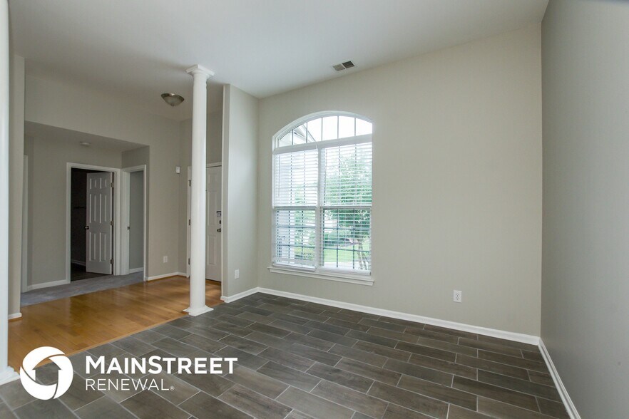 Building Photo - 12139 Autumn Winds Ln