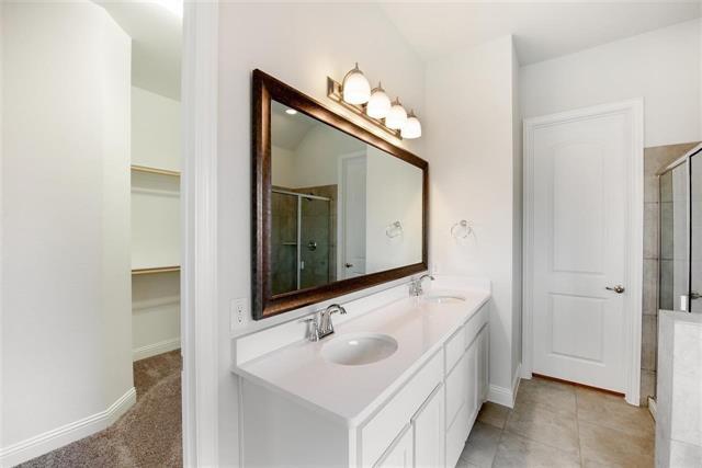 Building Photo - 4422 Juniper Ln