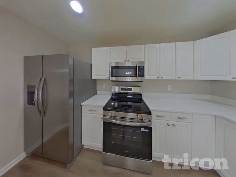 Building Photo - 8129 Blairtree Ct