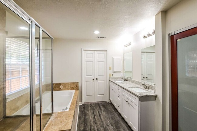 Building Photo - 4223 Mountain Peak Way