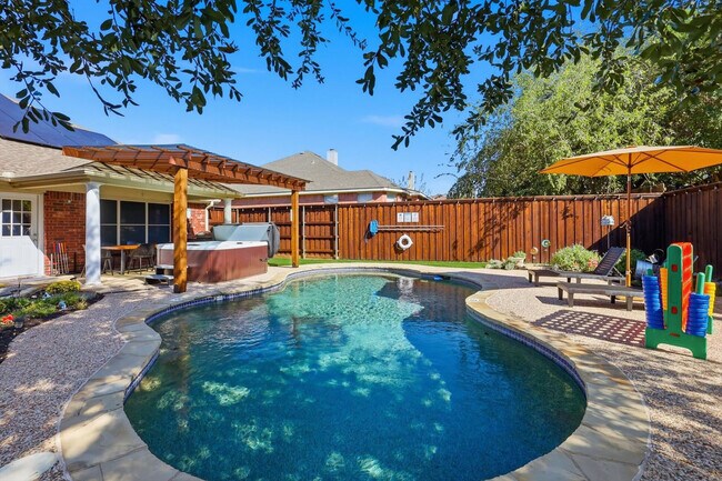 Building Photo - 2831 Rosewood Blvd