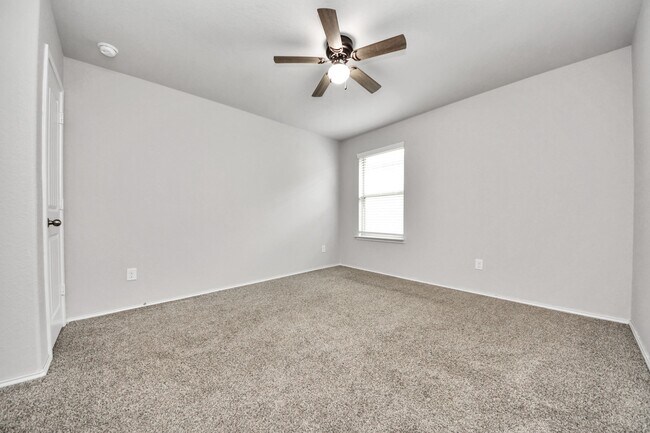 Building Photo - 8302 Rose Petals Ln