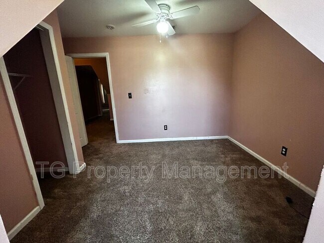 Building Photo - 7952 118th St