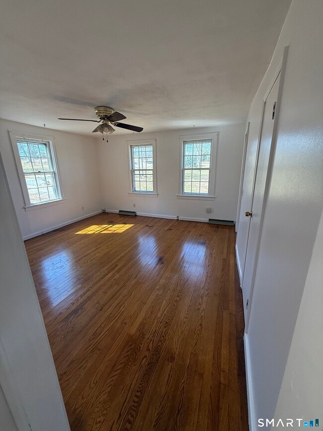 Building Photo - 29 N Hill Rd