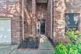 Building Photo - 9107 Baber Dr
