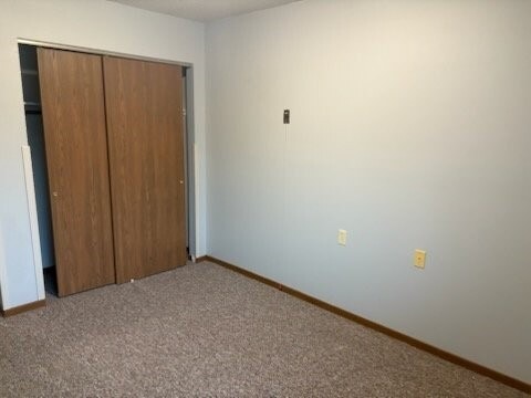 Building Photo - 904 E Milwaukee Ave