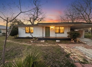 Building Photo - 107 Elm Ave