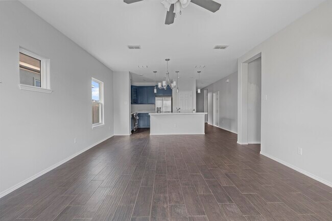 Building Photo - 1616 Tesis Drive