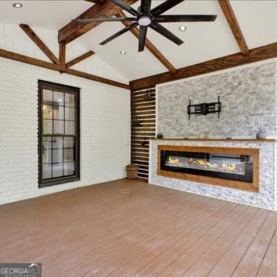 Building Photo - 3270 Brookview Dr