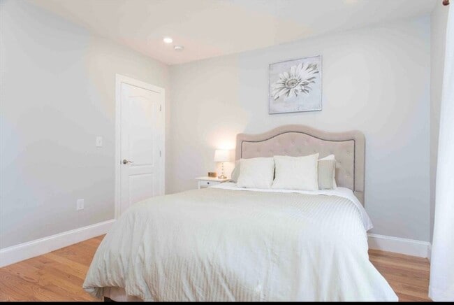 Building Photo - 40 Eddy St