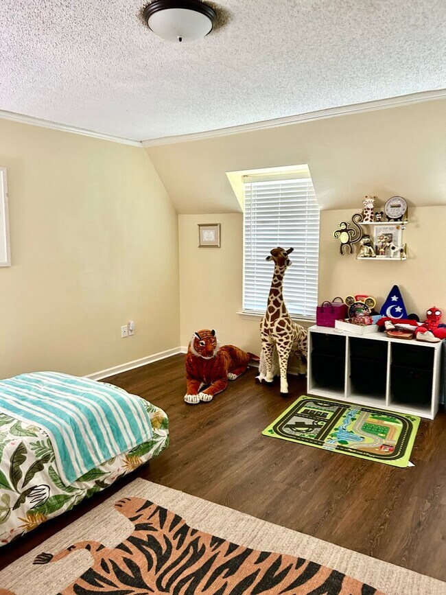 Building Photo - Jefferson Square Condos - Jefferson Hwy/Bl...