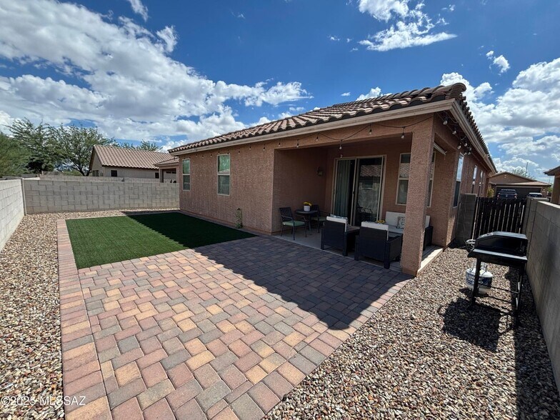 Building Photo - 6844 S Benedetti Ct