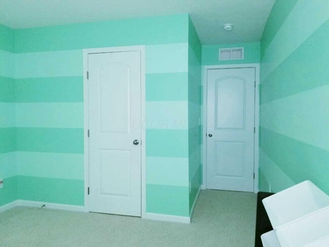 Building Photo - 336 Braxton St