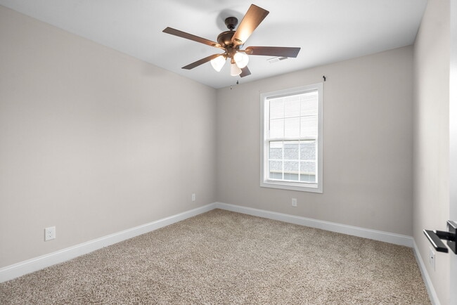 Building Photo - 217 Wexford Wy