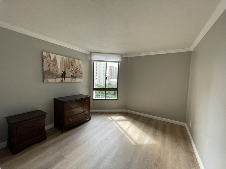 2nd Bedroom - 1910 Ala Moana Blvd