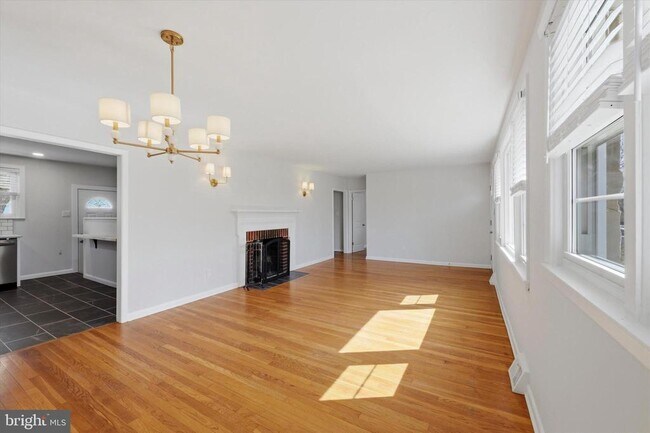 Building Photo - 107 Alders Dr